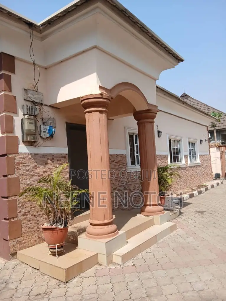 Bungalow for Commercial Rent in Kaura