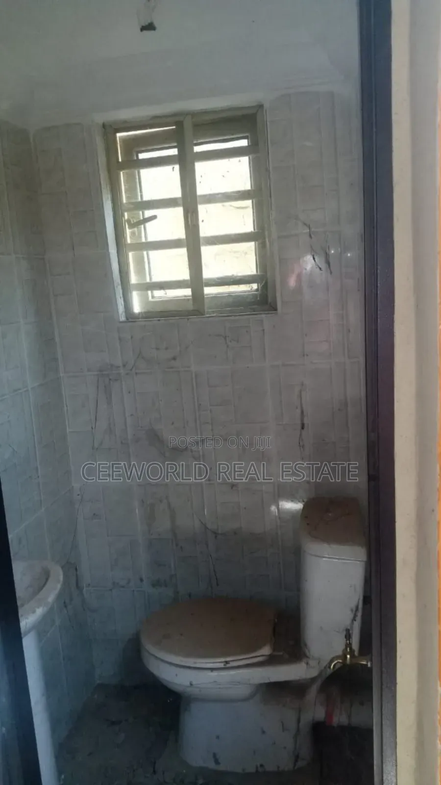 2bdrm Apartment in Asaaju Estate, Akala Express for rent in Akala Express