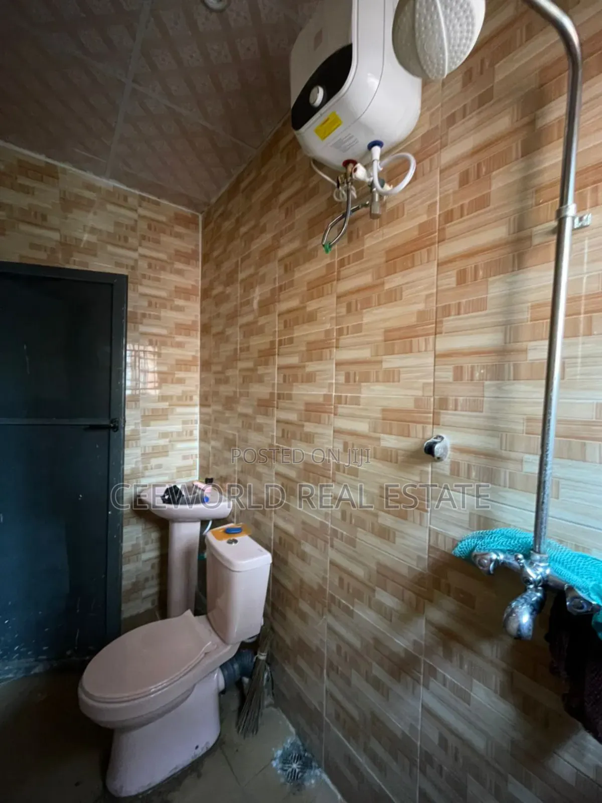2bdrm Apartment in Oke Itunu Mokola, Ibadan for rent in Ibadan
