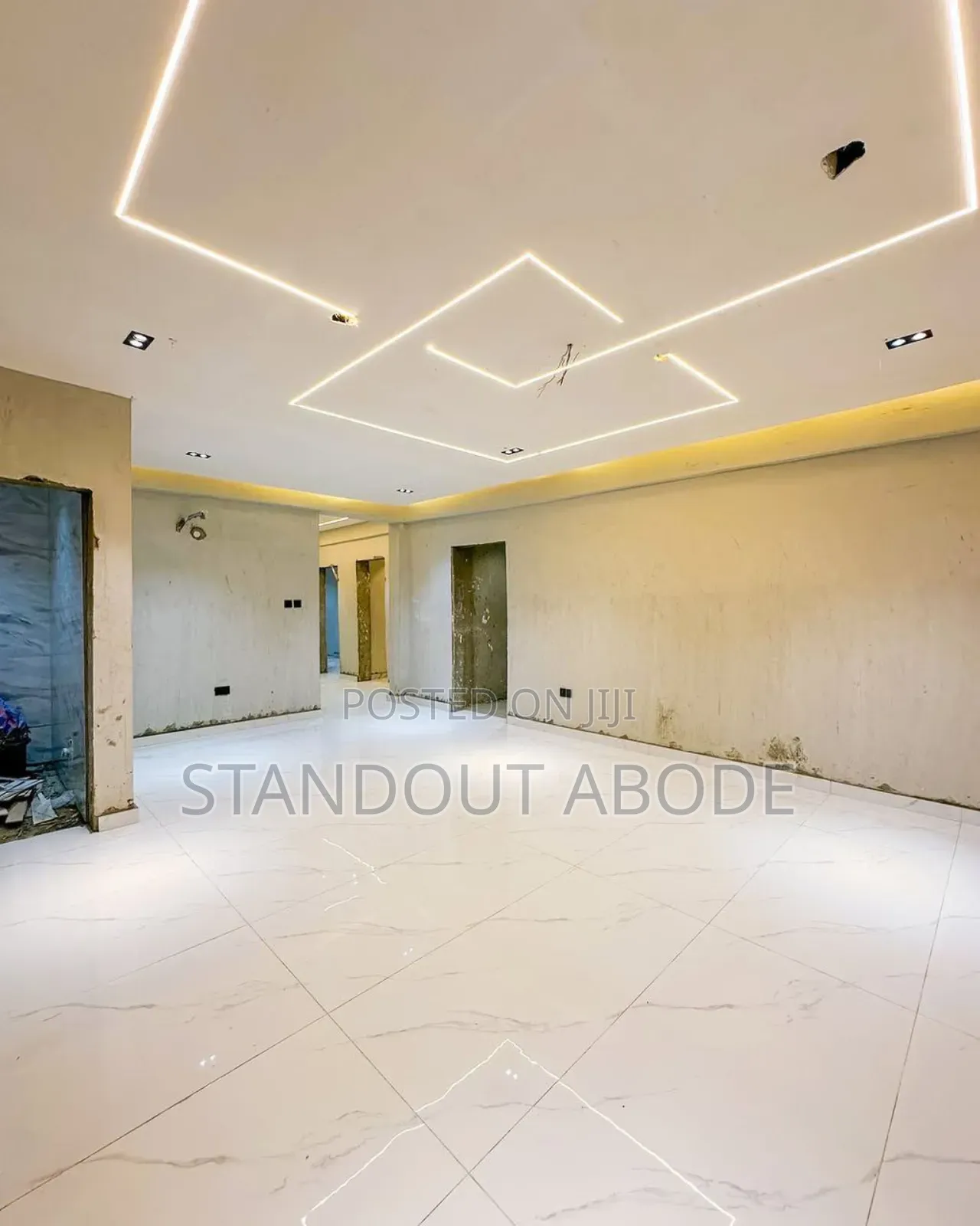 3bdrm Apartment in In A Secure Location, Yaba for sale in Yaba