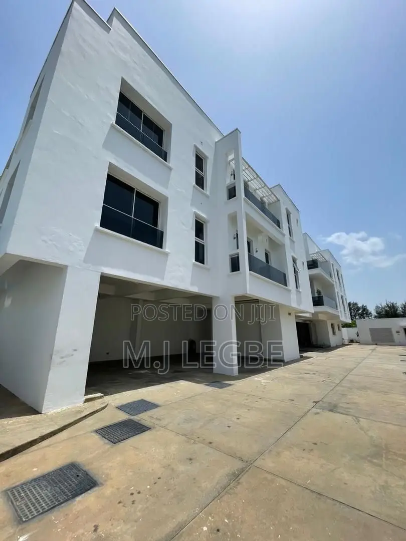3bdrm Apartment in Banana Island, Ikoyi for rent in Ikoyi