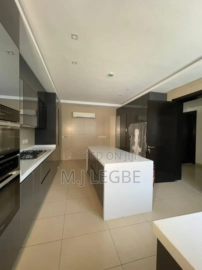 3bdrm Apartment in Banana Island, Ikoyi for rent in Ikoyi