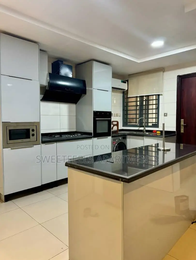 3 Bedroom Luxury Service Apartment in Banana Island