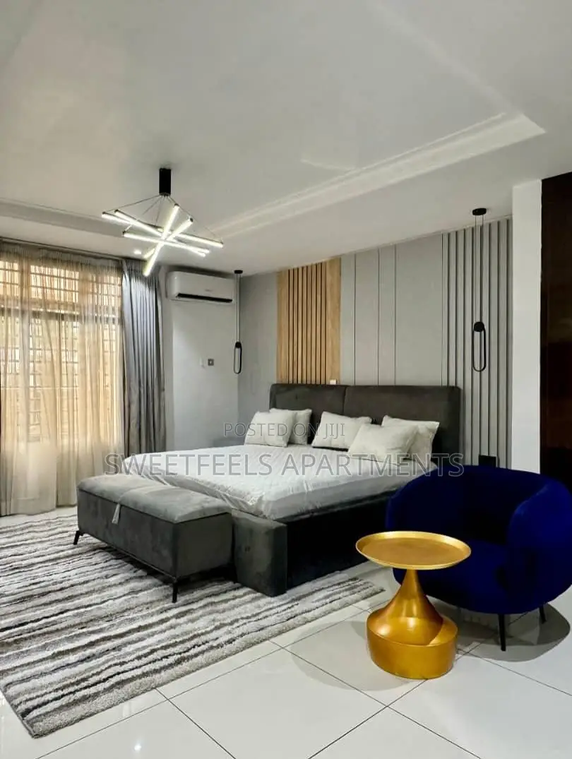 3 Bedroom Luxury Service Apartment in Banana Island