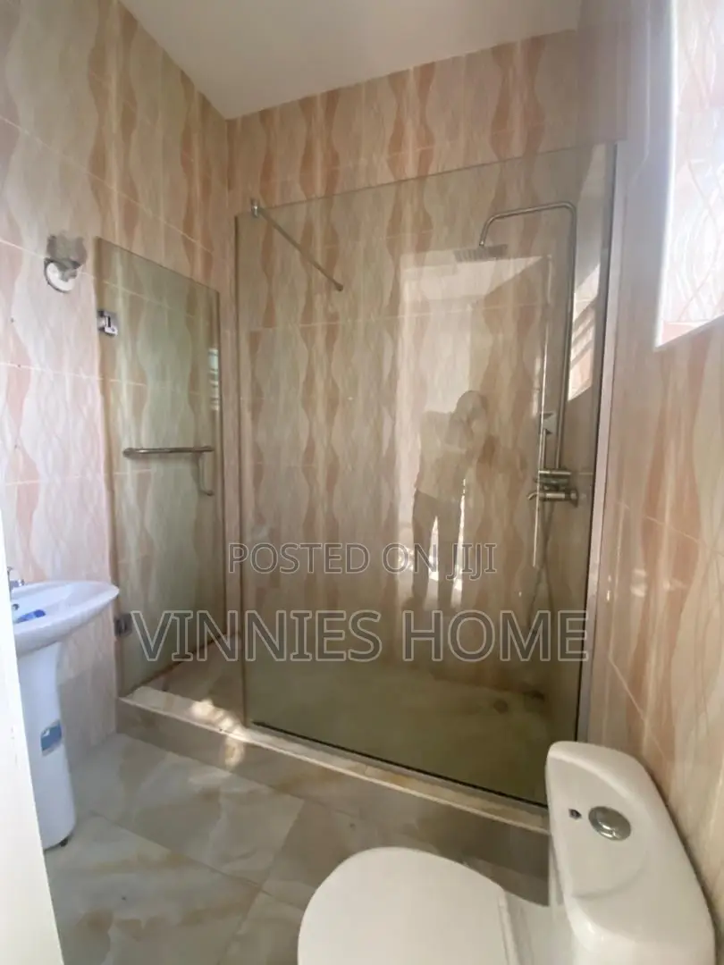 1bdrm Shared Apartment in Oral, Lekki Phase 2 for rent in Lekki Phase 2
