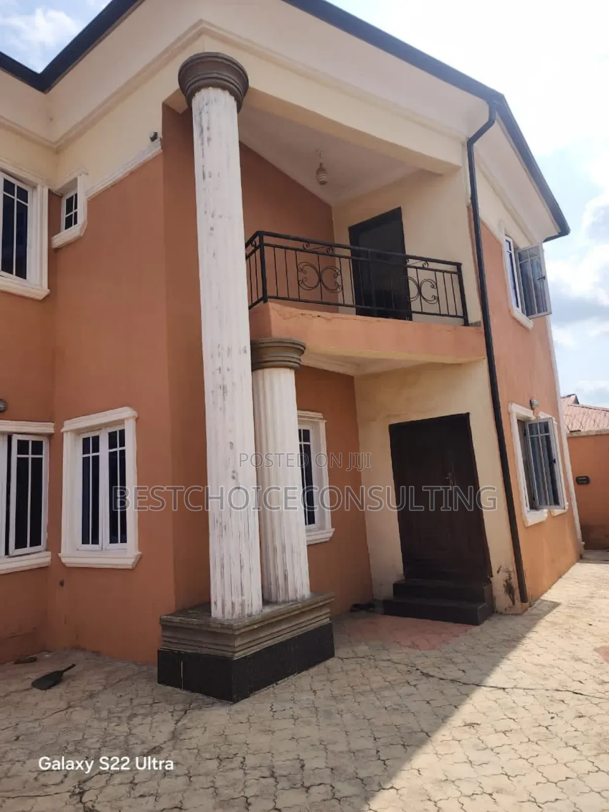 3bdrm Block of Flats in Off Akala Express, Ibadan for sale in Ibadan