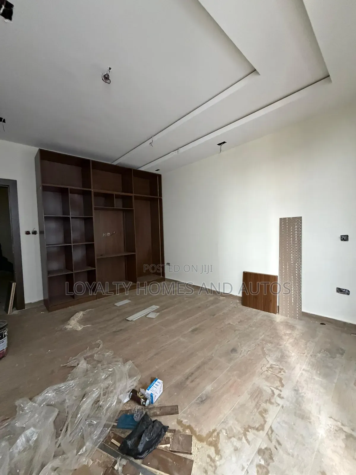 Furnished 4bdrm Duplex in Omole Phase 2 for sale in Omole Phase 2