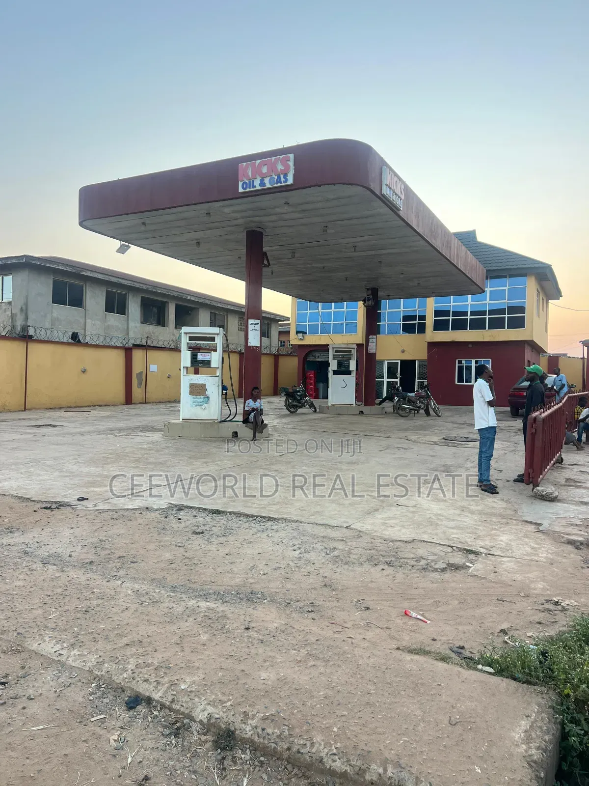 Filling Station for Sale at Academy Olomi Olunde Off Lagos Ibadan in Olomi