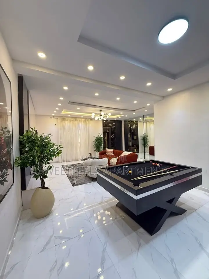 Luxury 2 Bedroom With Private Cinema in Ikate