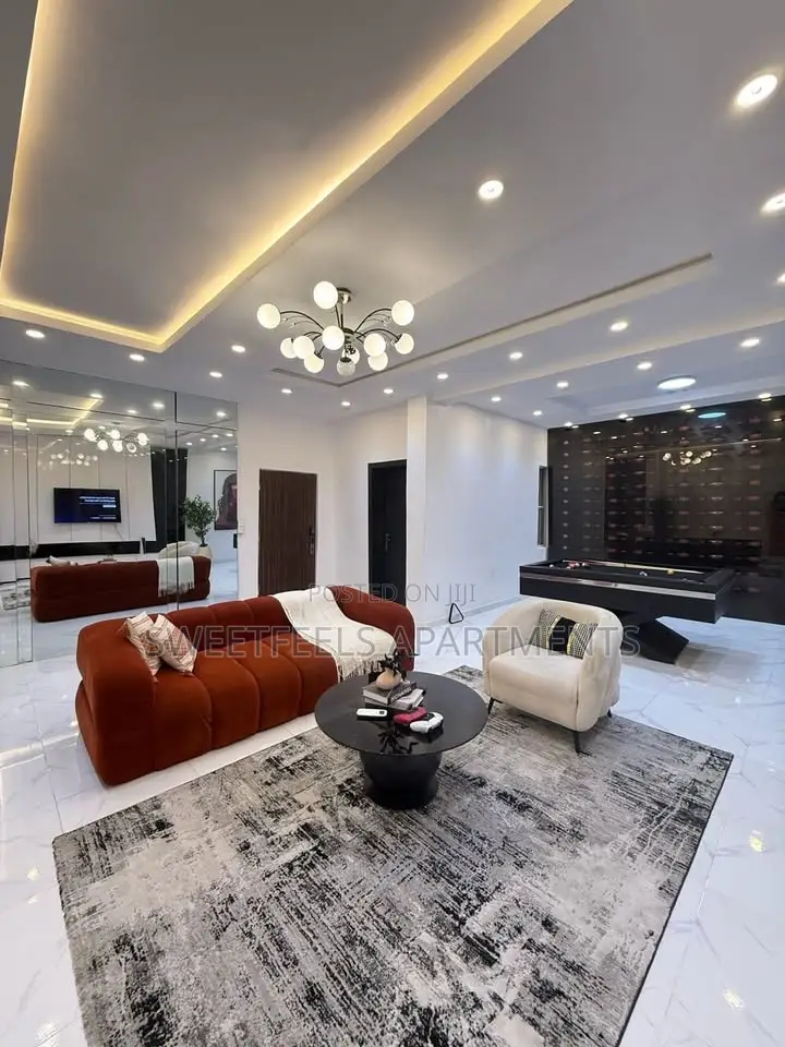 Luxury 2 Bedroom With Private Cinema in Ikate