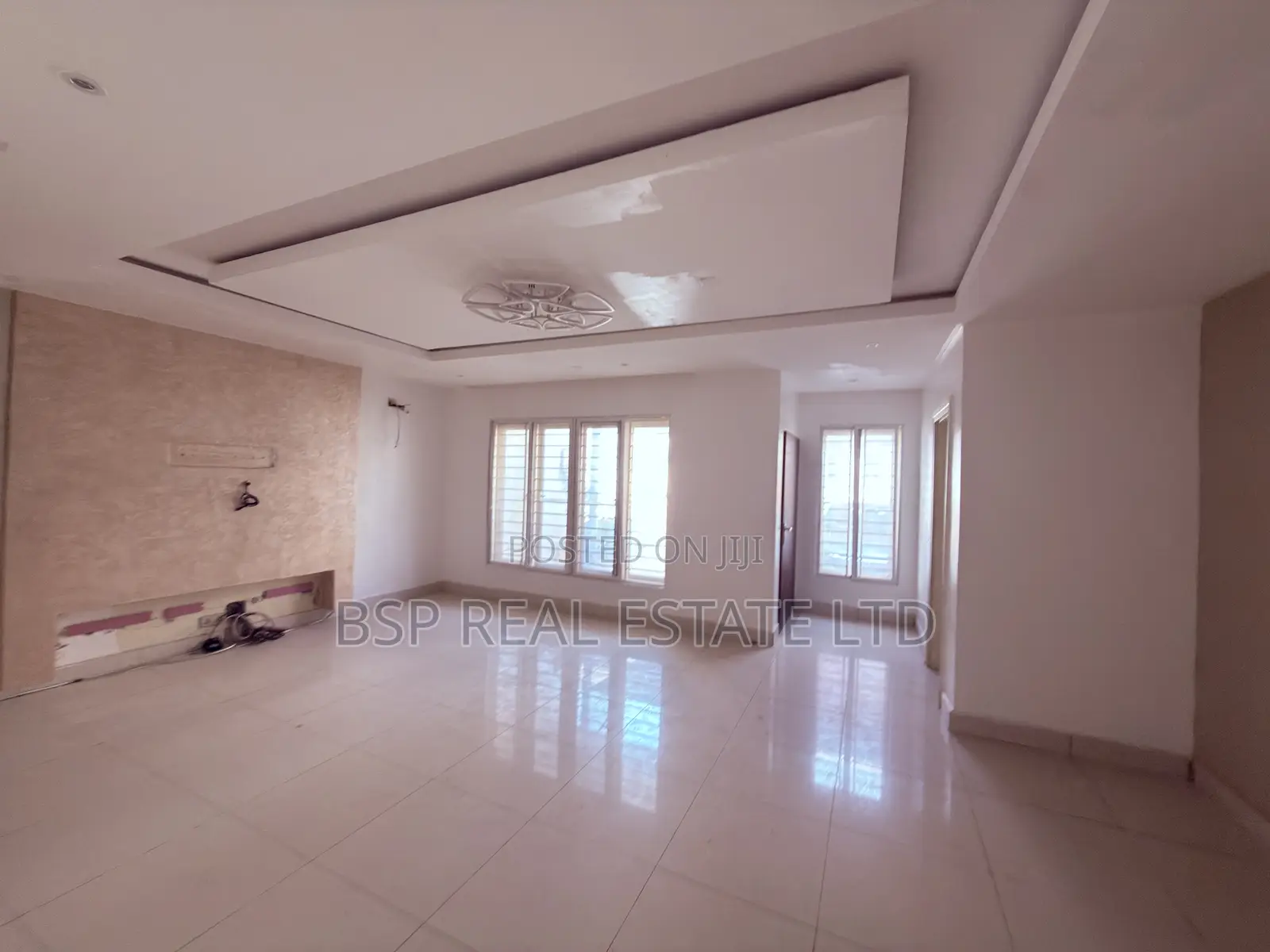 4bdrm Townhouse / Terrace in Lifecamp for rent in Life Camp