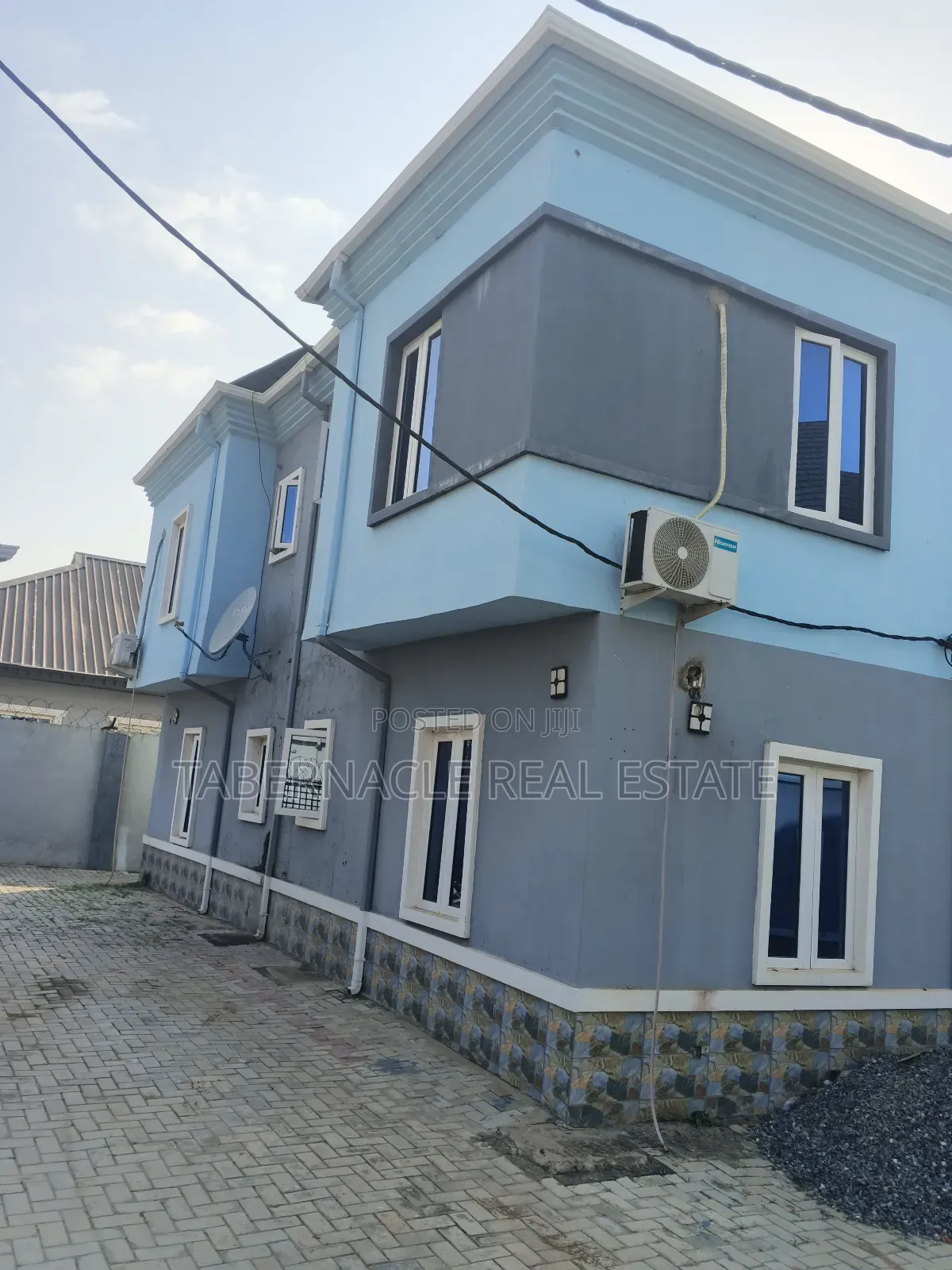 3bdrm Apartment in Adegbose Estate, for rent in Ikorodu