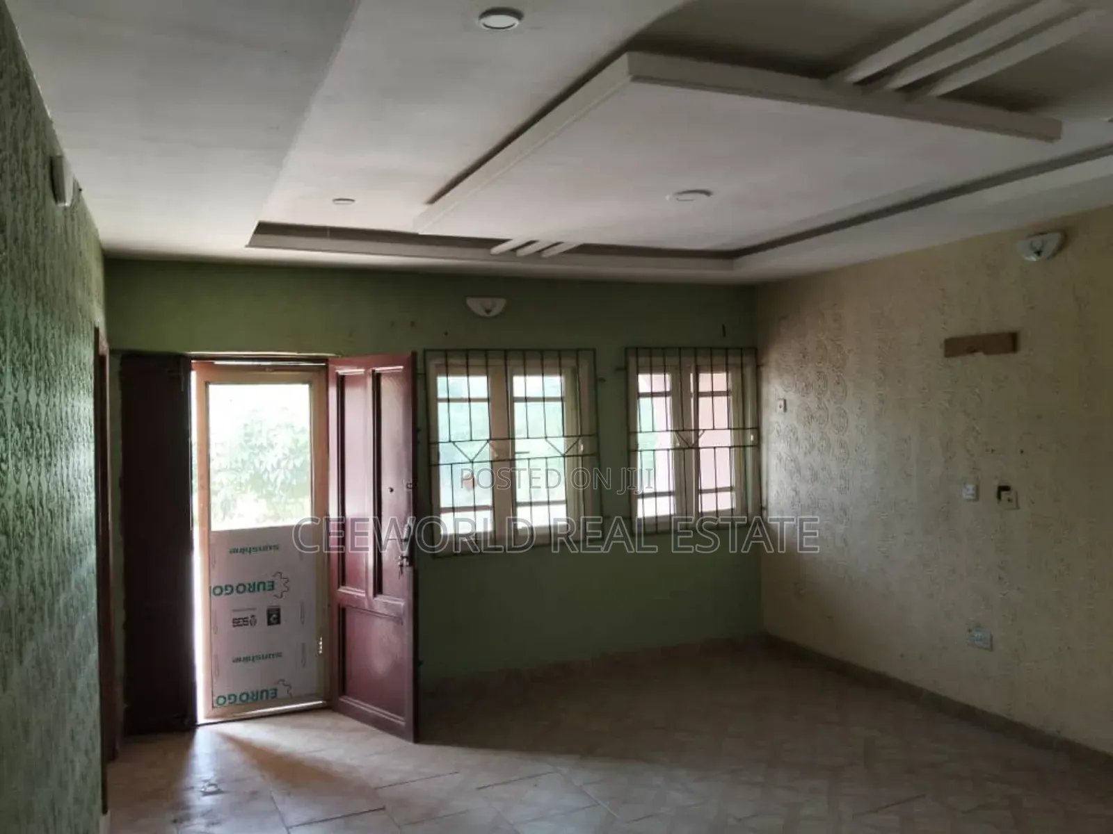 3bdrm Apartment in Success Estate, Akobo for rent in Akobo