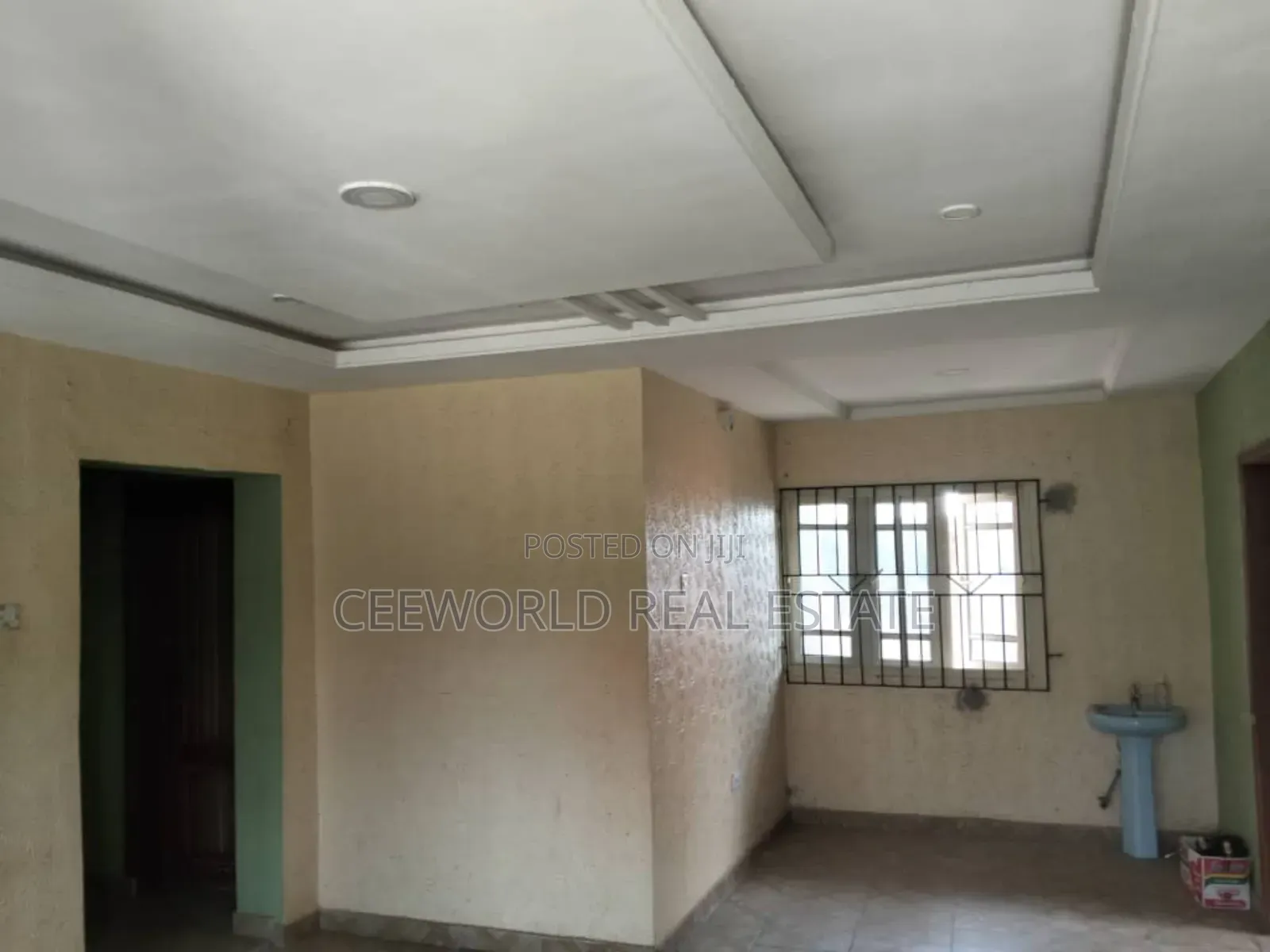 3bdrm Apartment in Success Estate, Akobo for rent in Akobo