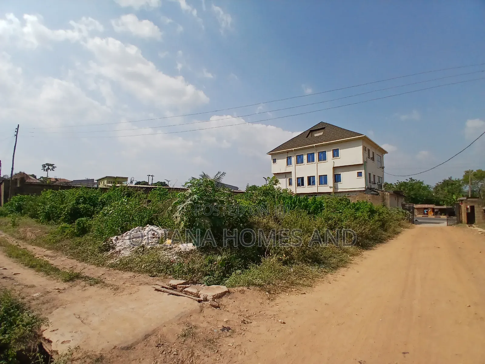 Mixed-Use Land for Sale – 1 Plot to Main Road,Olorunda Aba Road,Ibadan in Ibadan
