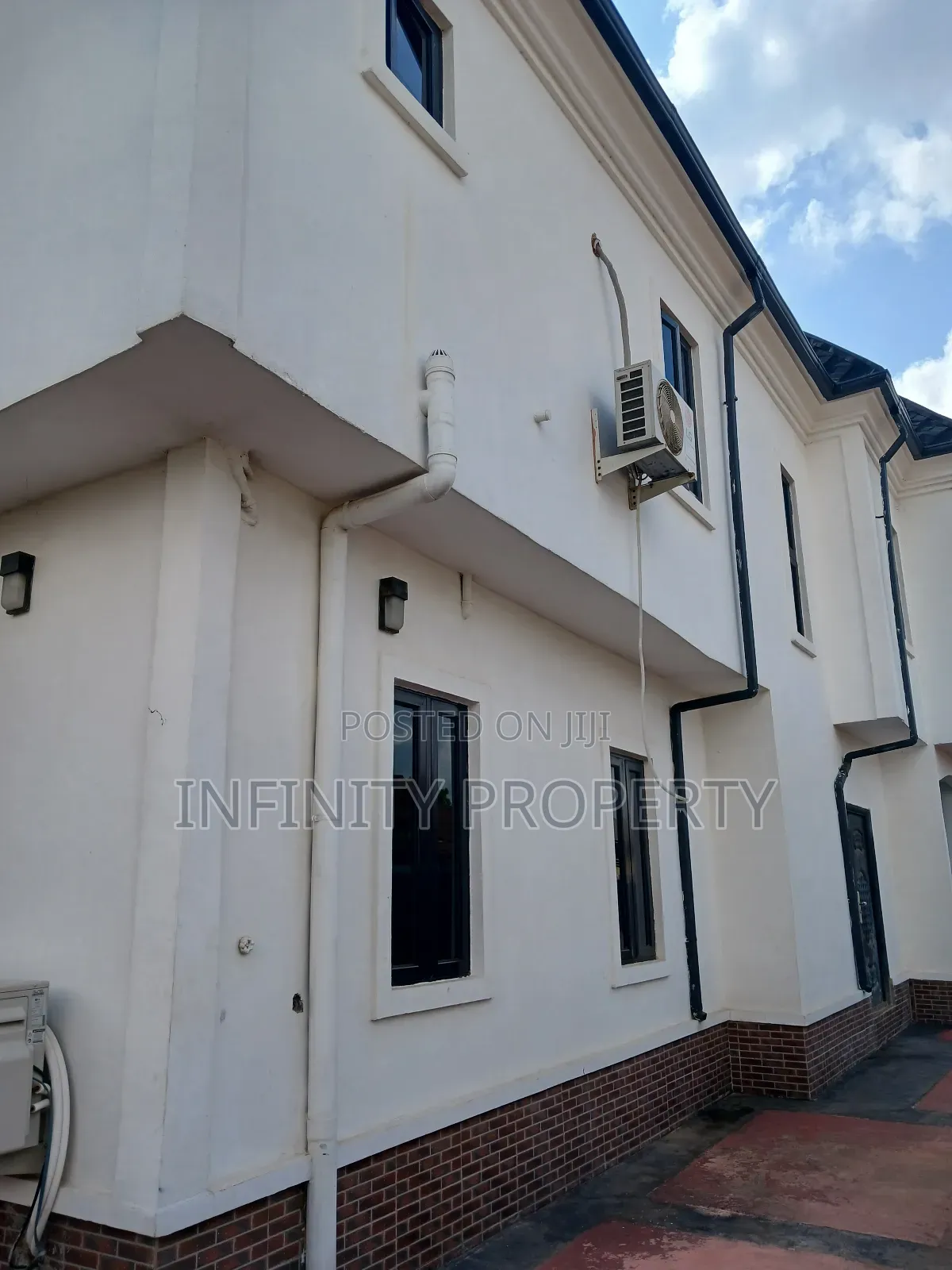 4bdrm Duplex in Ugbor, Benin City for sale in Benin City