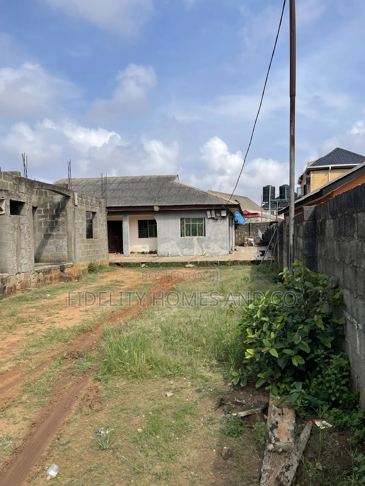 2bdrm Block of Flats in Abiola Farm, Ipaja for sale in Ipaja