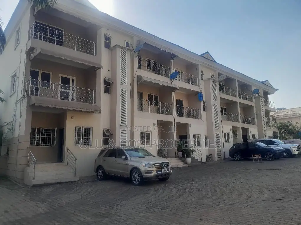4bdrm Duplex in Wuse for rent in Wuse 2