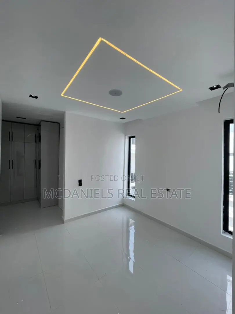 Furnished 5bdrm Duplex in VGC / Ajah for sale in VGC / Ajah