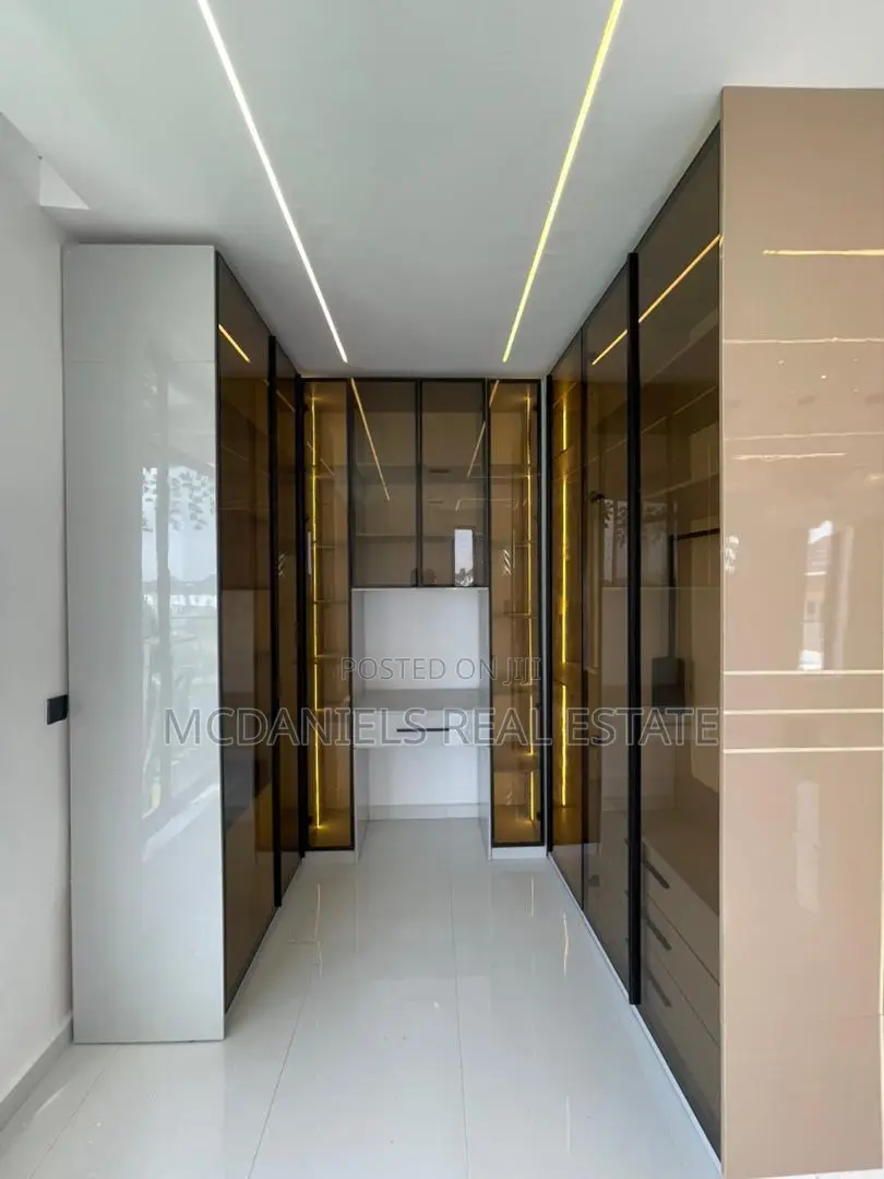 Furnished 5bdrm Duplex in VGC / Ajah for sale in VGC / Ajah