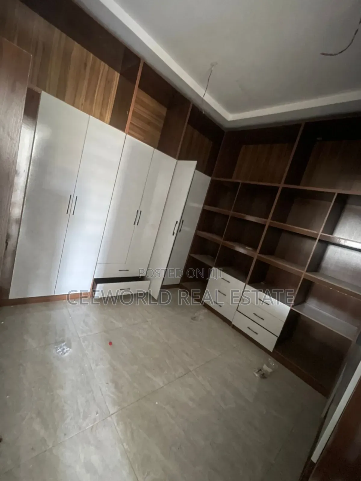 3bdrm Duplex in Arre Avenue Oluyole for rent in Oluyole Estate