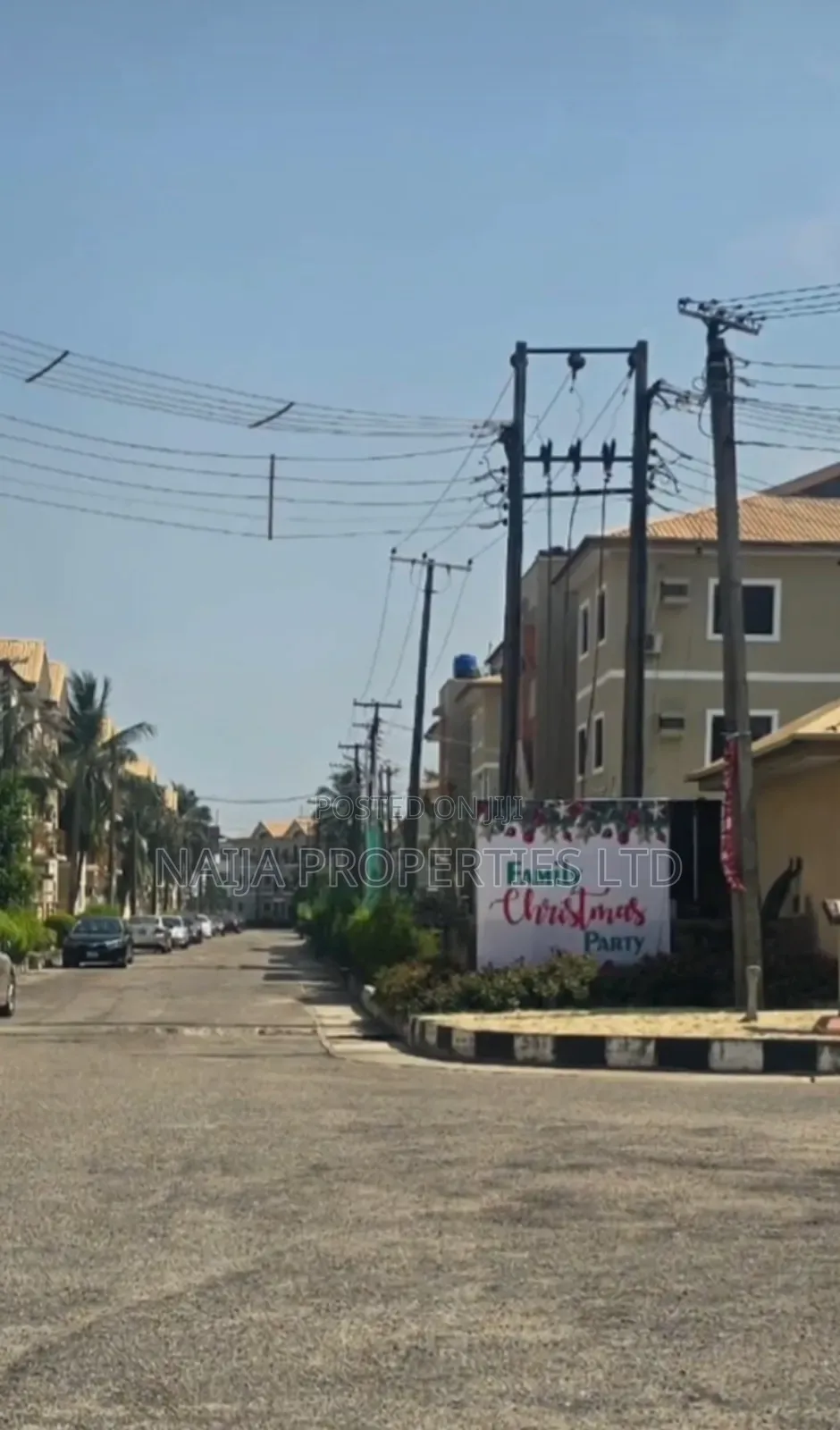 3bdrm Apartment in Osapa London, Lekki for sale in Lekki