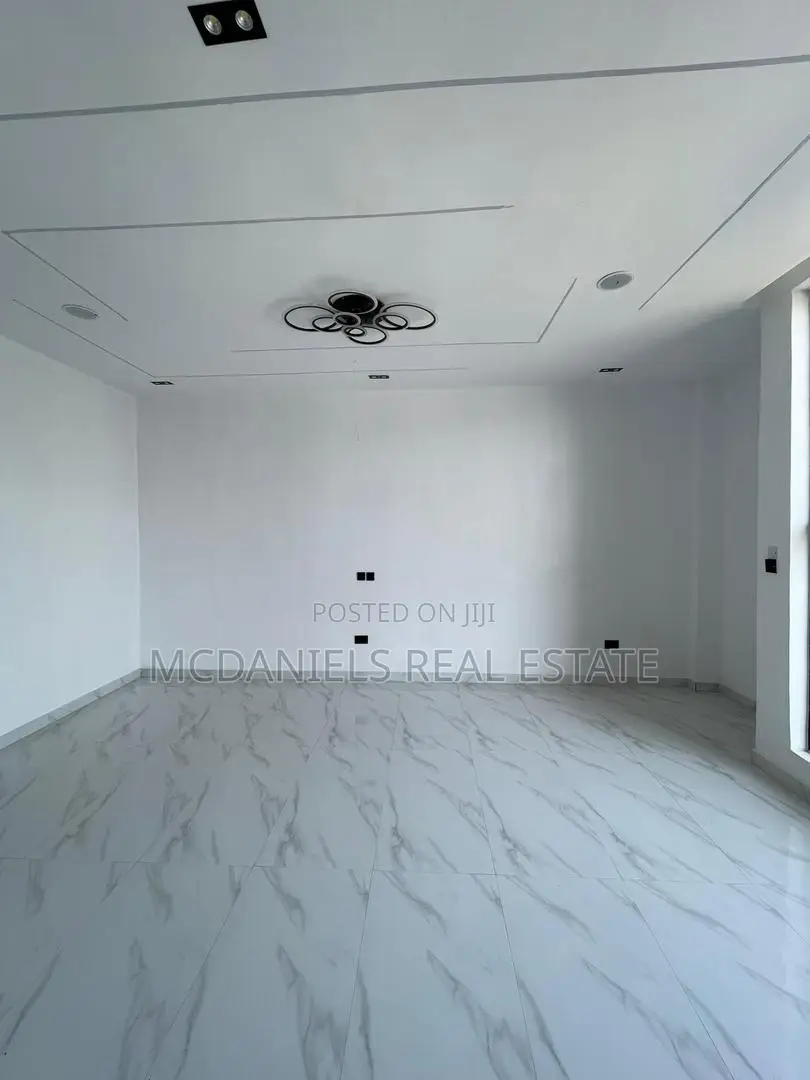 Furnished 4bdrm Duplex in VGC / Ajah for sale in VGC / Ajah