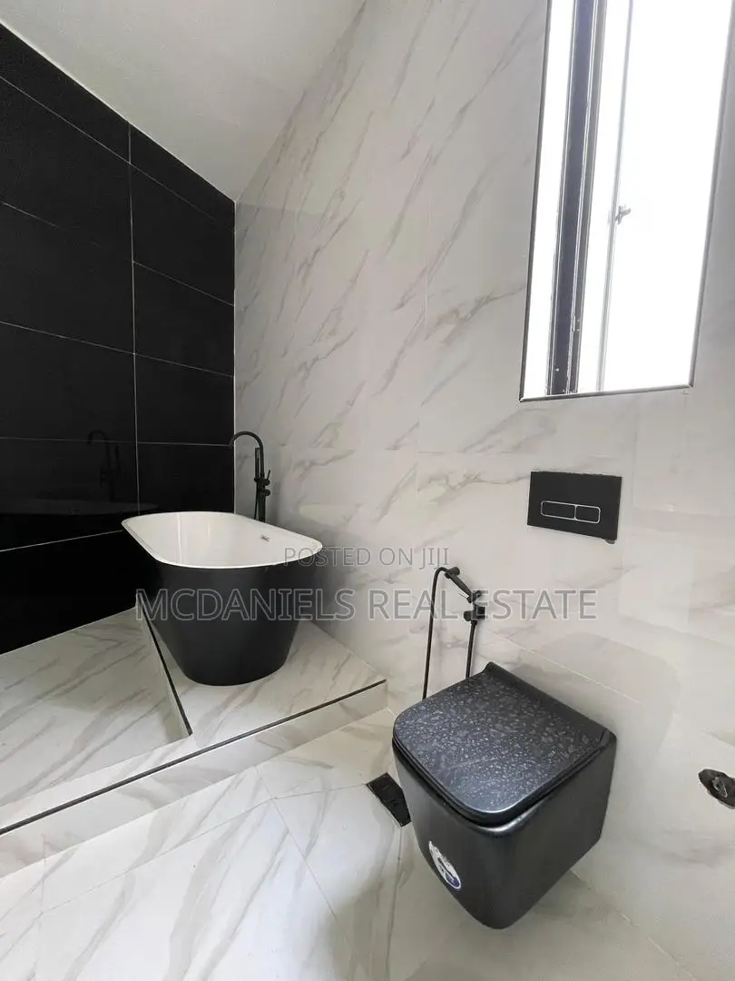 Furnished 4bdrm Duplex in VGC / Ajah for sale in VGC / Ajah