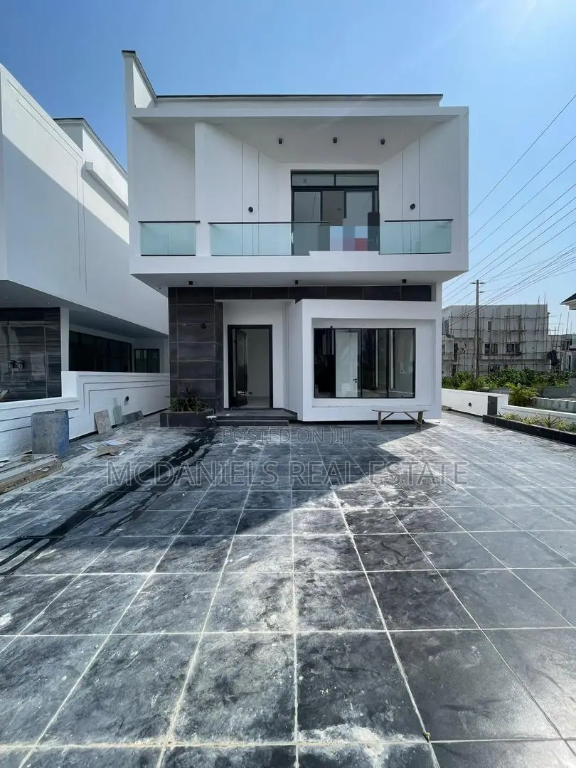Furnished 5bdrm Duplex in Ikota for sale in Ikota