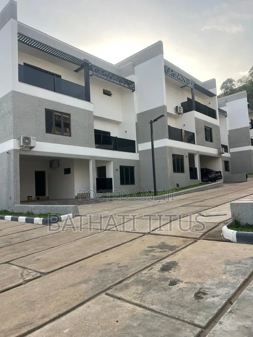 4bdrm Duplex in Katampe Extension for sale in Katampe Extension