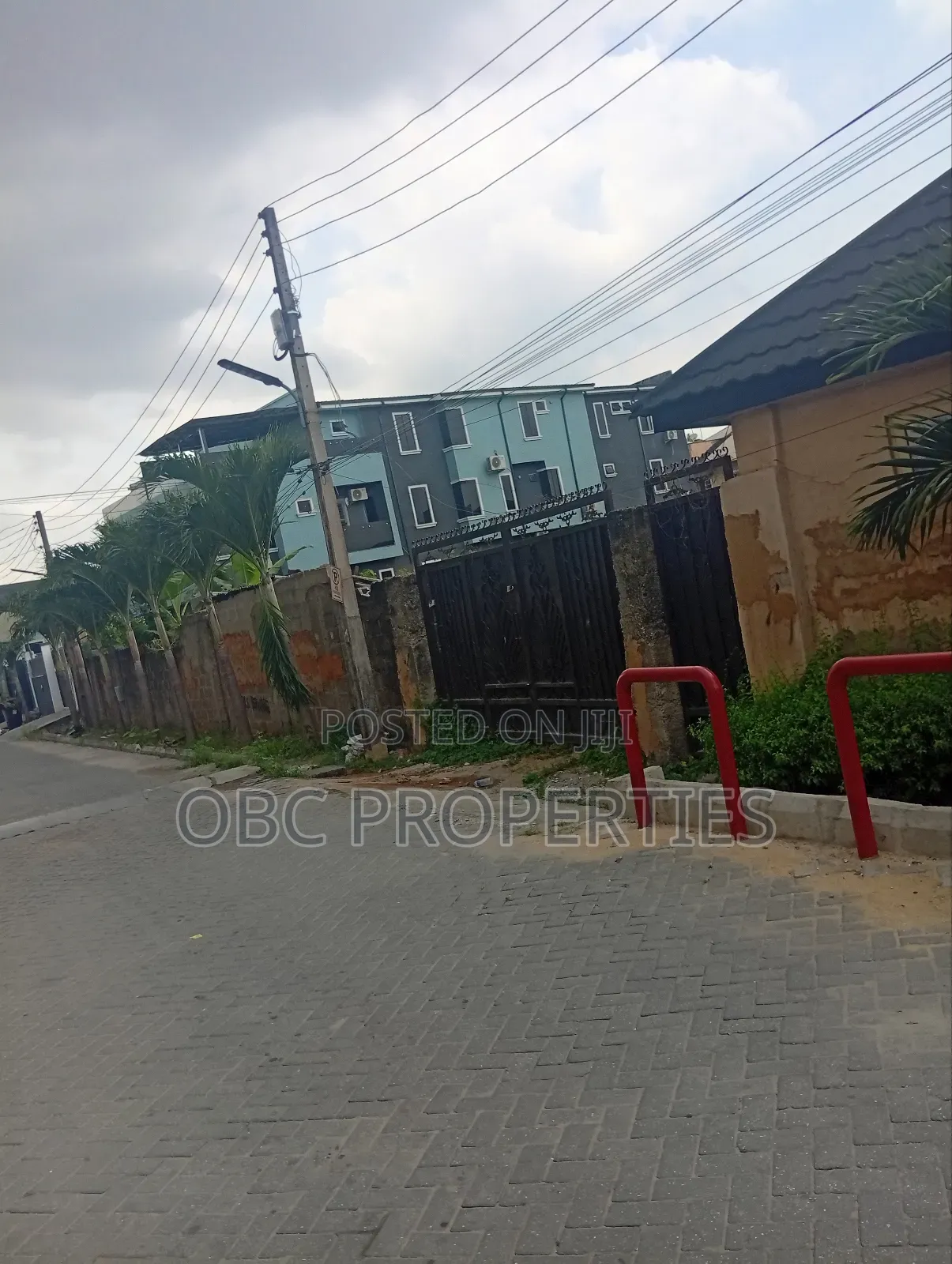 640 SQM Corner Piece Land in Millenuim/UPS