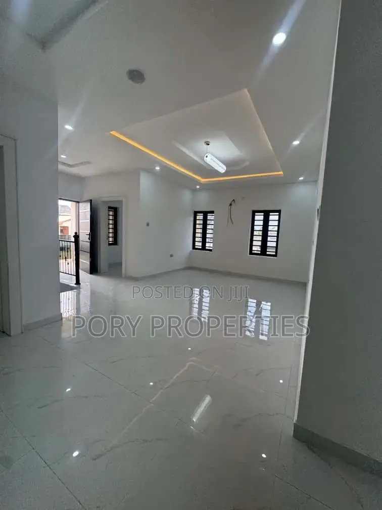 Furnished 4bdrm Duplex in Star Gate, Oluyole Estate for sale in Oluyole Estate