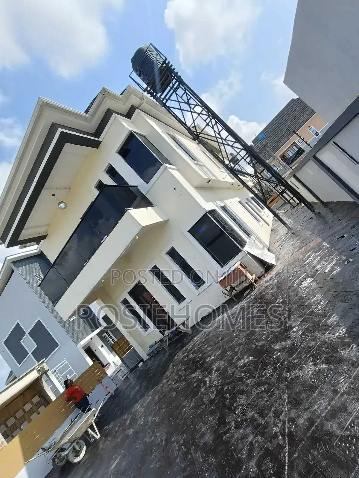 4bdrm Duplex in Ogufayo, Elerangbe for sale in Elerangbe