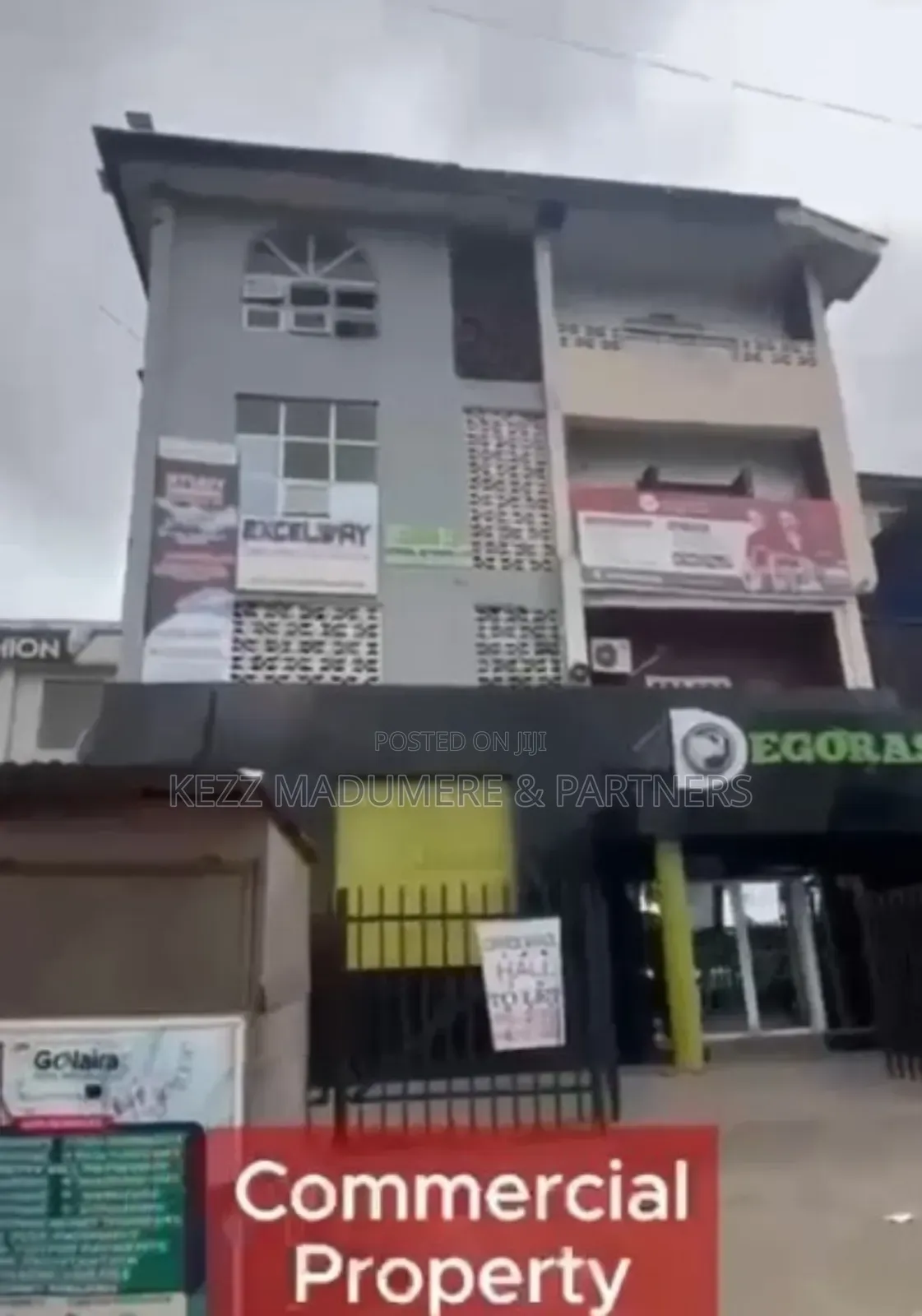 For Sale : 3 Storey Building Commercial Plaza on Aba Rd, Port Harcourt in Aba Expressway