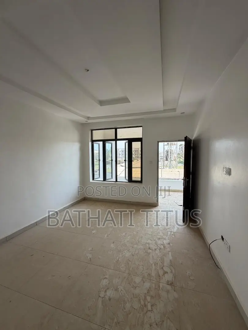 4bdrm Duplex in Kado for rent in Kado