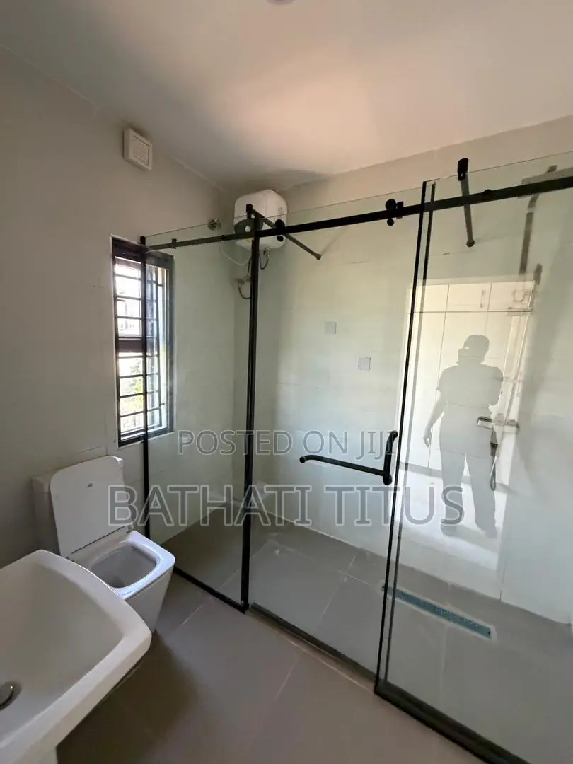 4bdrm Duplex in Durumi for sale in Durumi