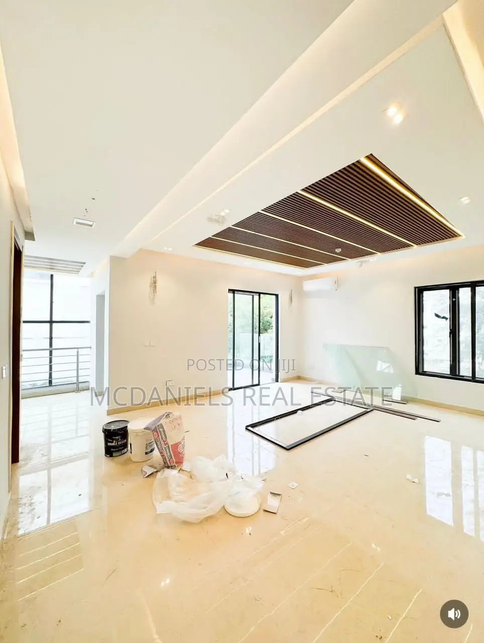 Furnished 6bdrm Duplex in 2nd Avenue Extension for sale in 2nd Avenue Extension