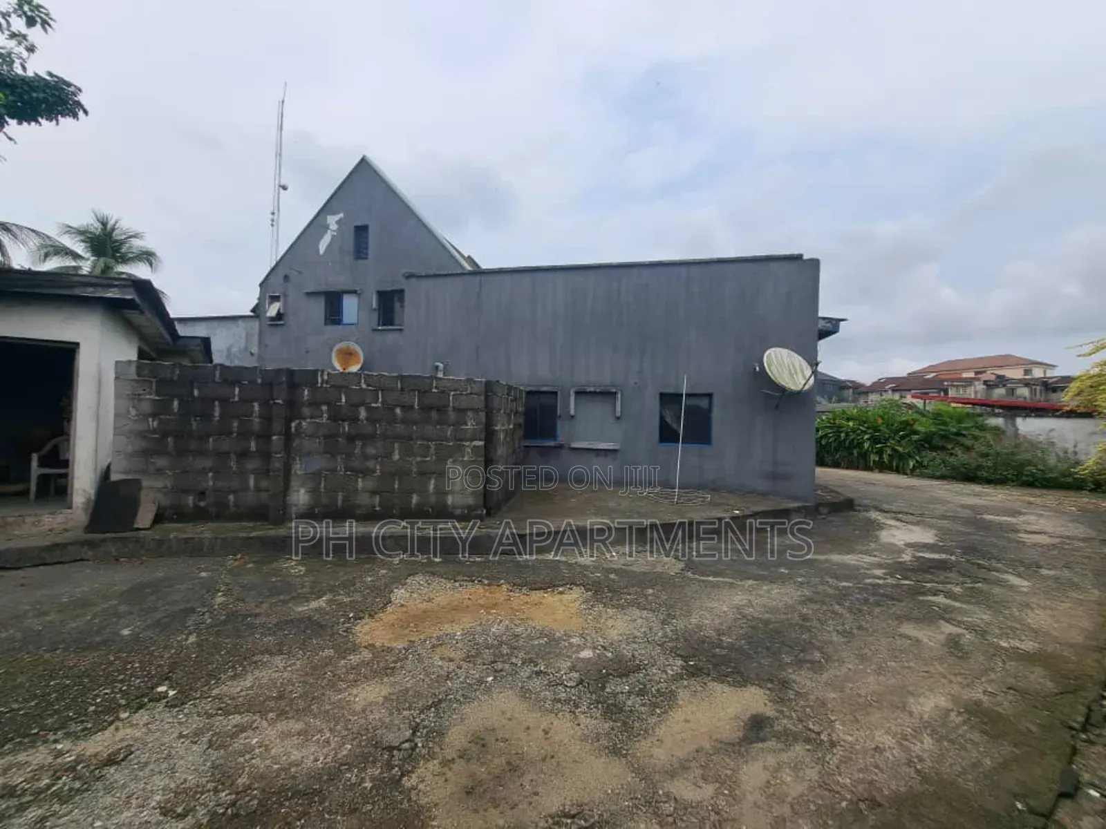 3bdrm Bungalow in Presidential Estate, GRA Phase 1 / Port-Harcourt in GRA Phase 1 / Port-Harcourt