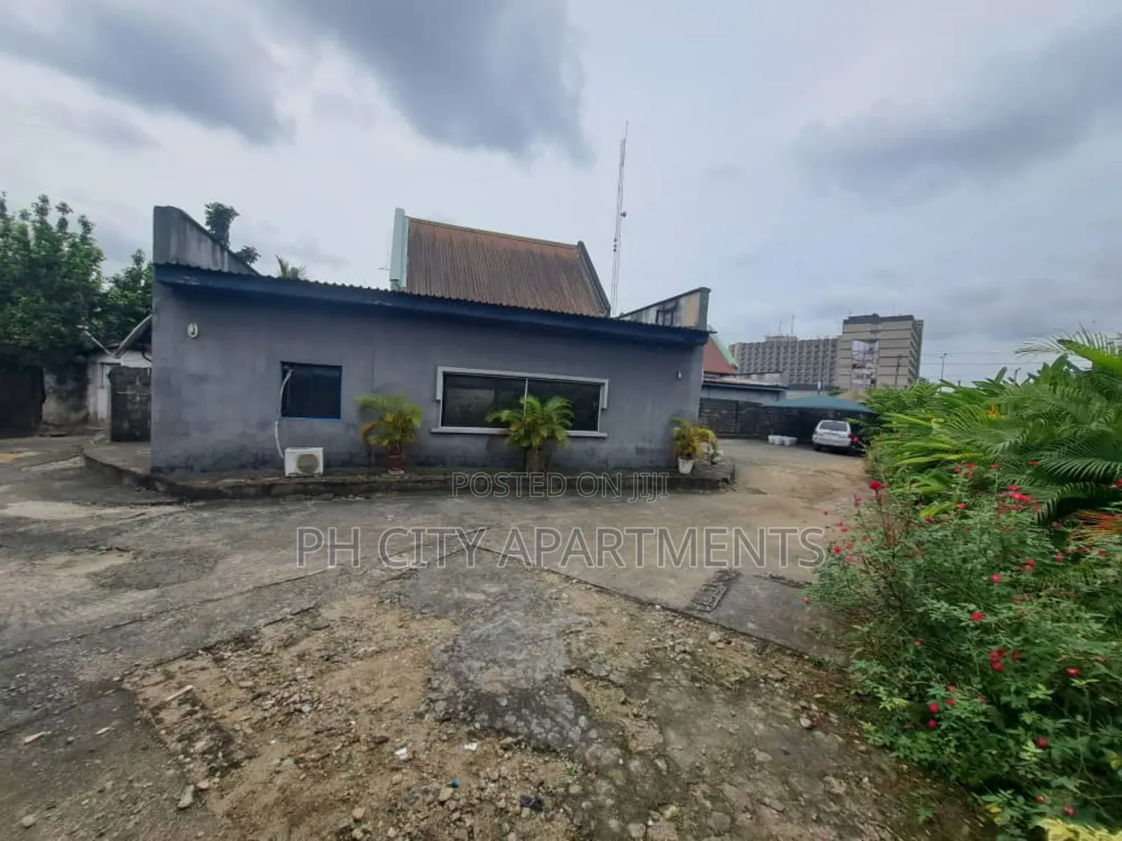 3bdrm Bungalow in Presidential Estate, GRA Phase 1 / Port-Harcourt in GRA Phase 1 / Port-Harcourt