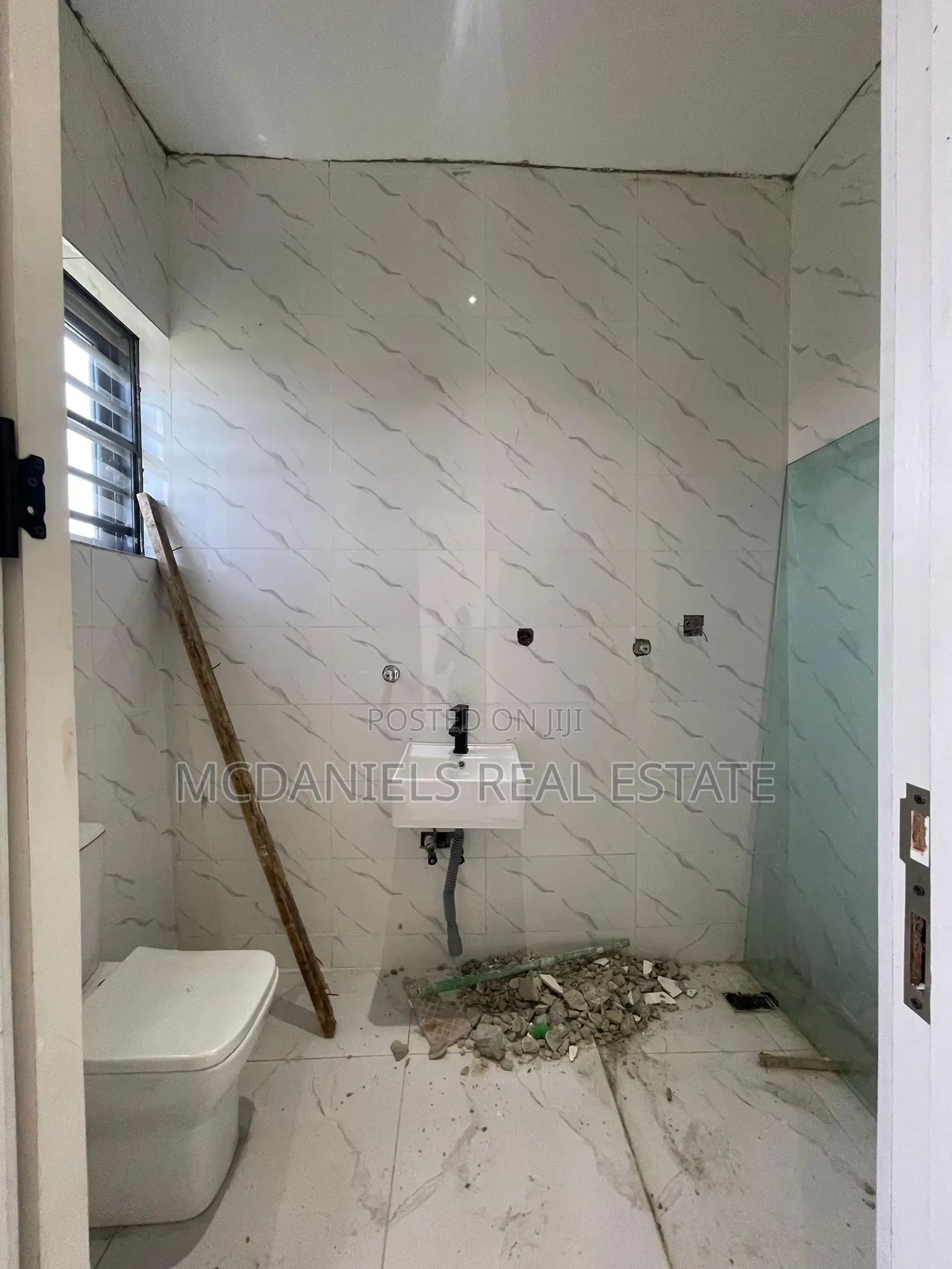 Furnished 5bdrm Duplex in VGC / Ajah for sale in VGC / Ajah