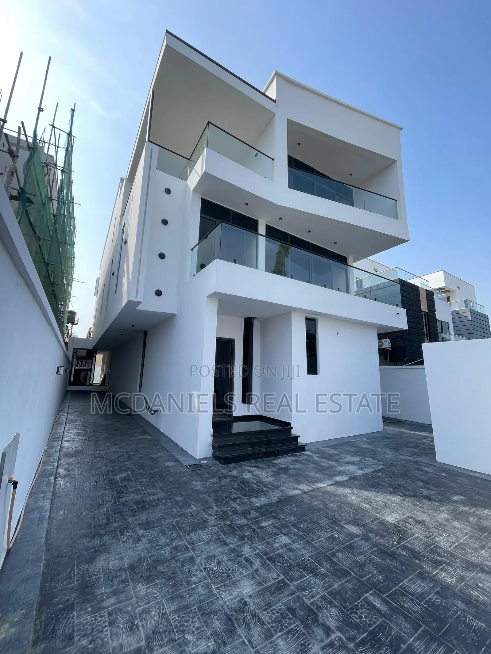 Furnished 5bdrm Duplex in Lekki Phase 1 for sale in Lekki Phase 1