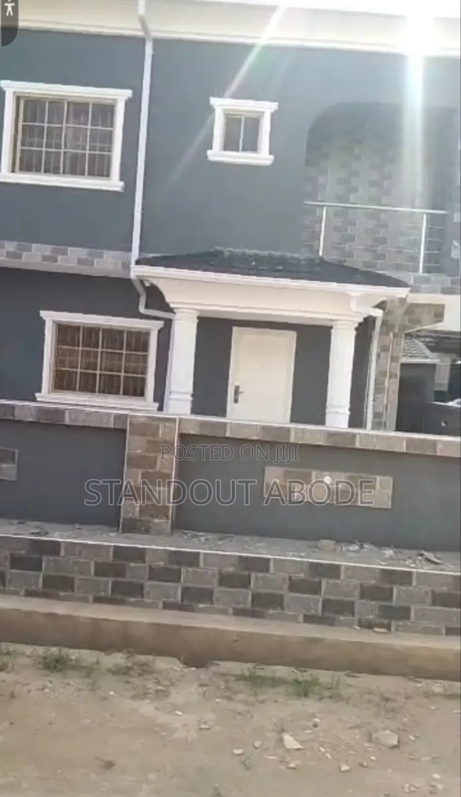 3bdrm Duplex in In An Secure, Akute Ajuwon for sale in Akute Ajuwon