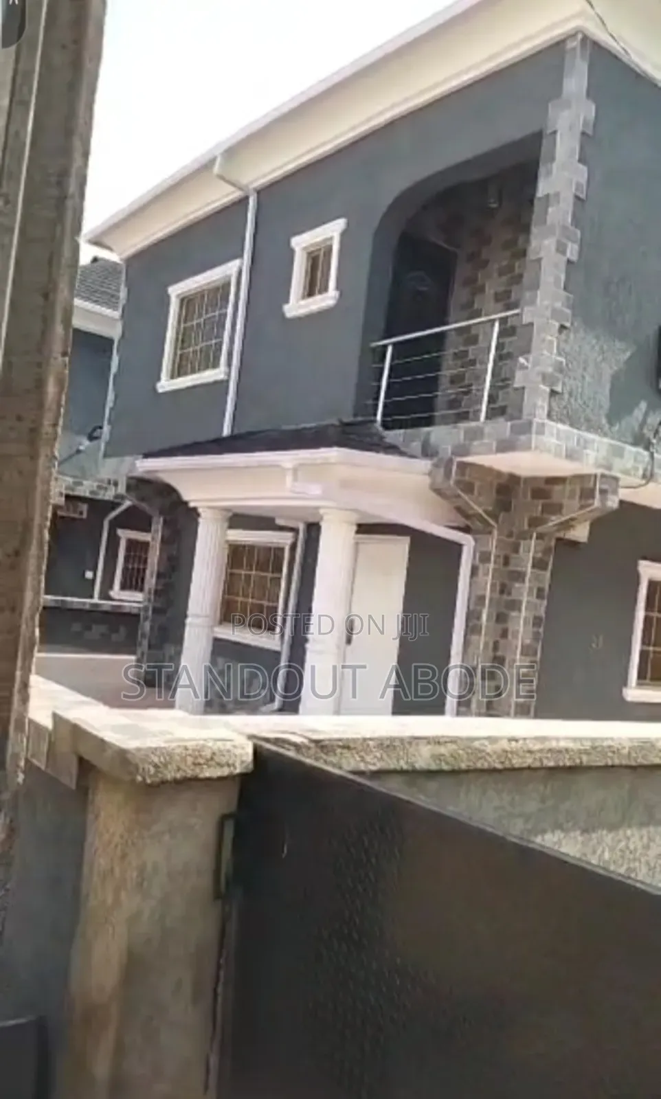 3bdrm Duplex in In An Secure, Akute Ajuwon for sale in Akute Ajuwon