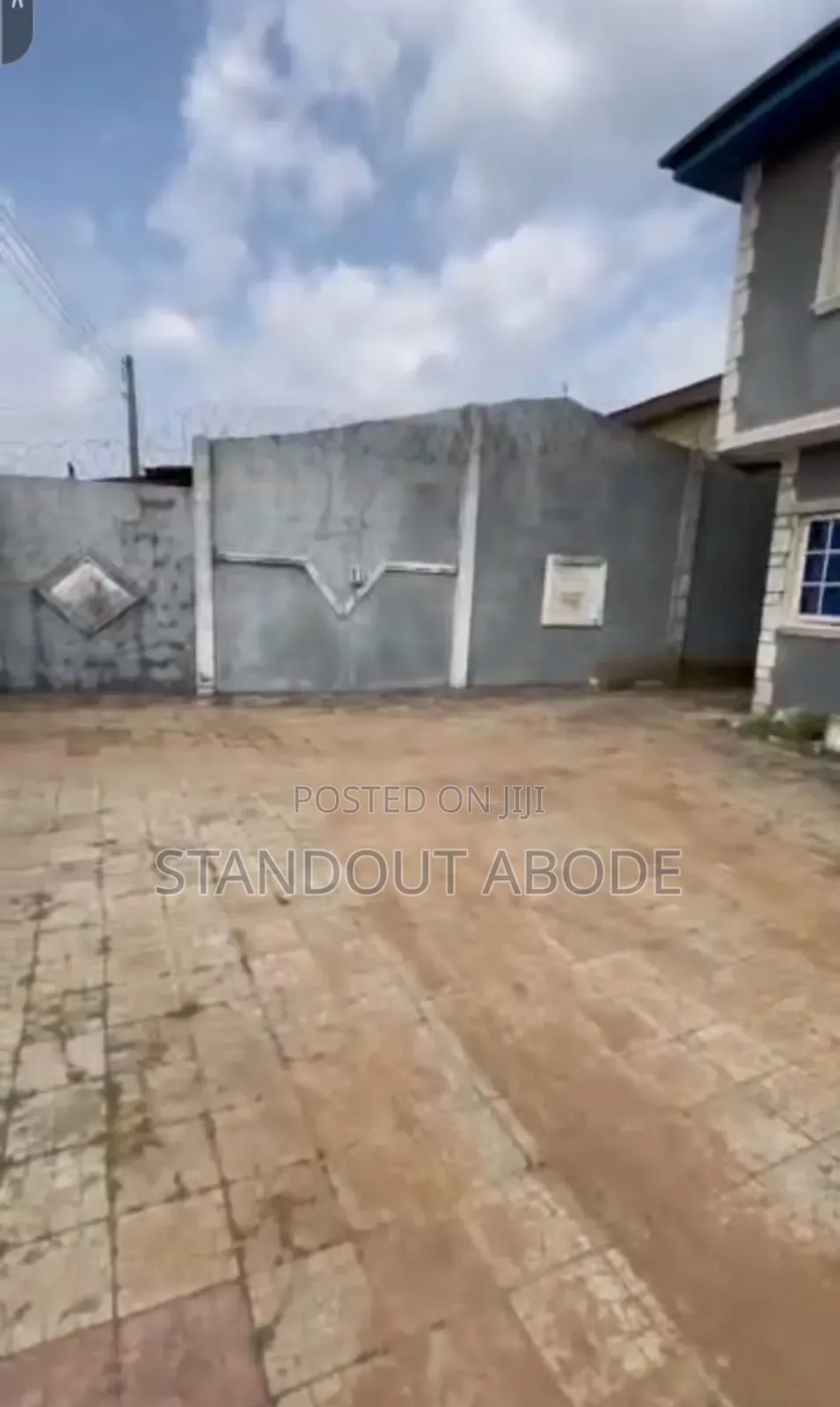 3bdrm Block of Flats in Ahamadiyya Ijaiye, Abule Egba for sale in Abule Egba