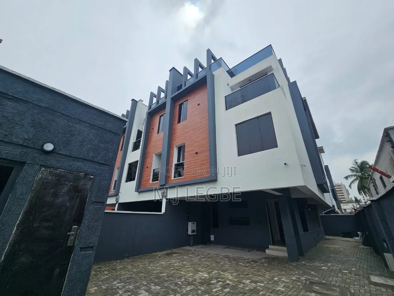 4bdrm Duplex in Victoria Island for rent in Victoria Island