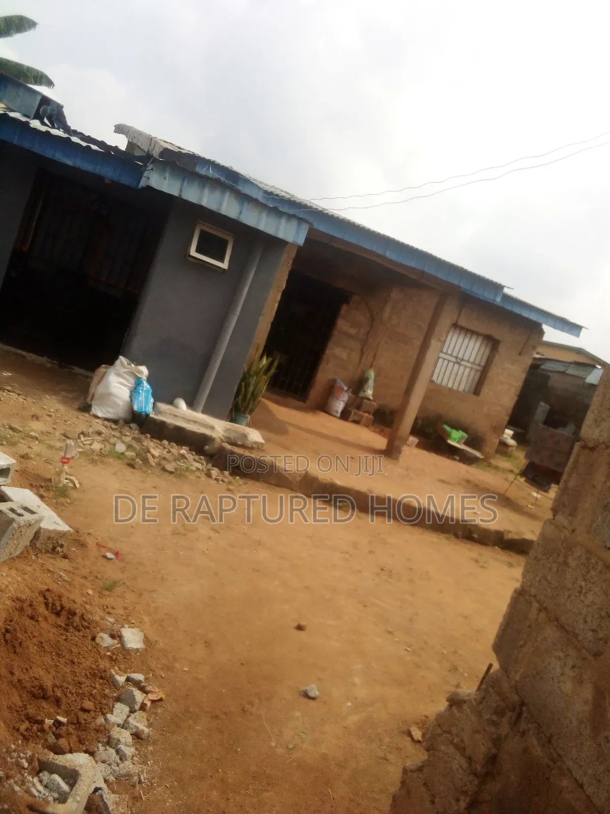 2bdrm Bungalow in Ayobo for sale in Ayobo
