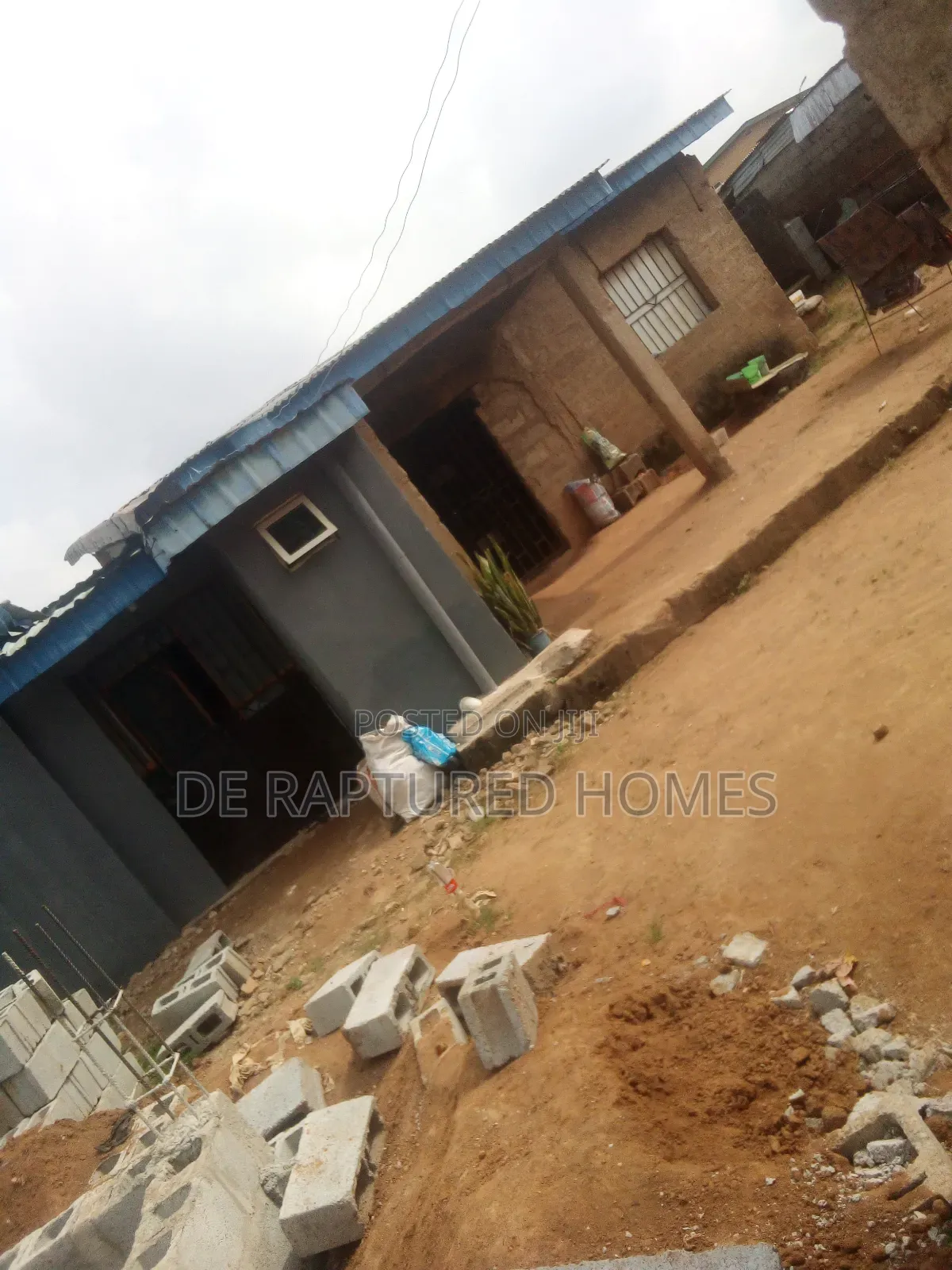 2bdrm Bungalow in Ayobo for sale in Ayobo
