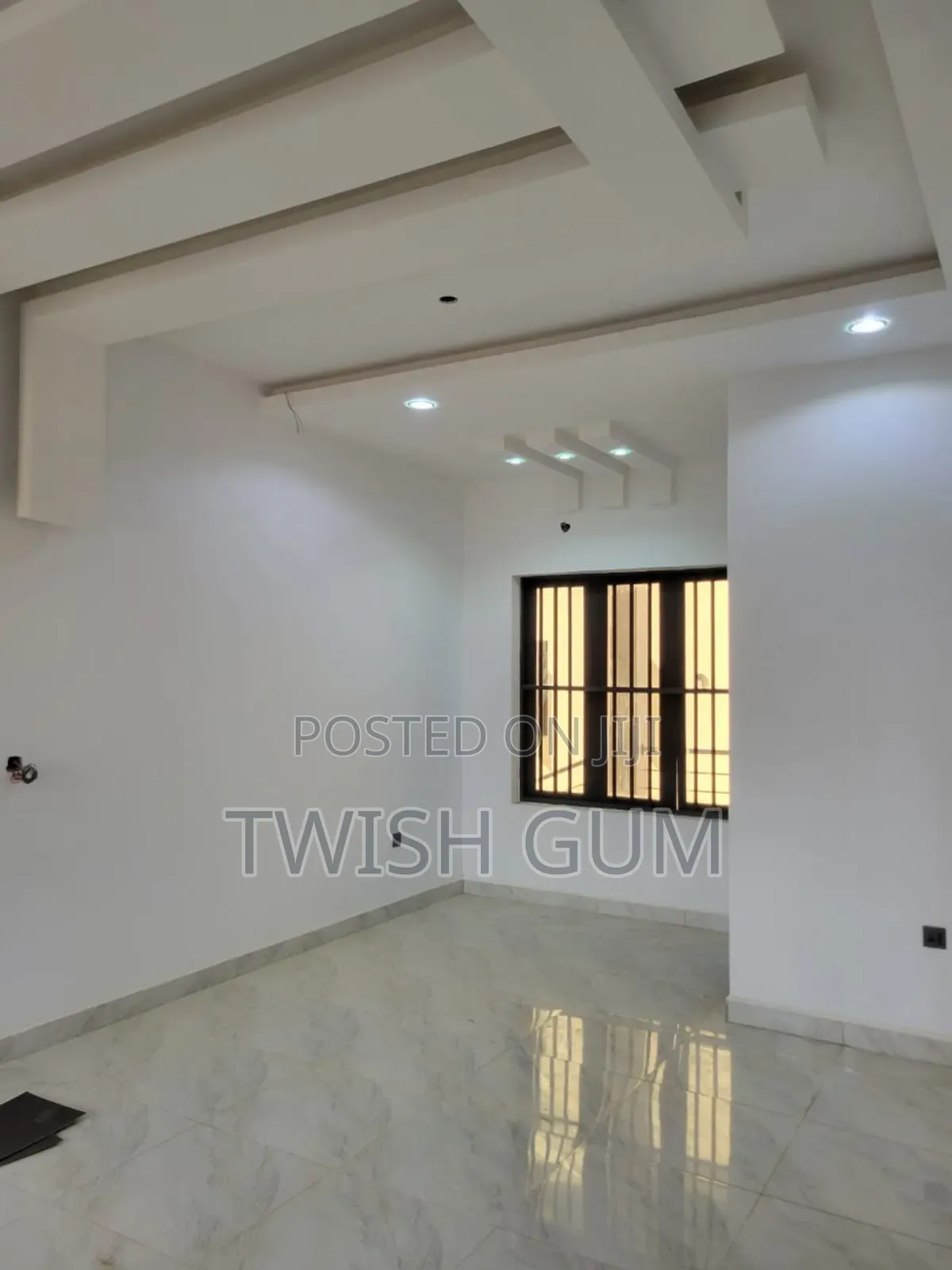 2bdrm Block of Flats in Blak Dot Shelters., Lugbe District for rent in Lugbe District