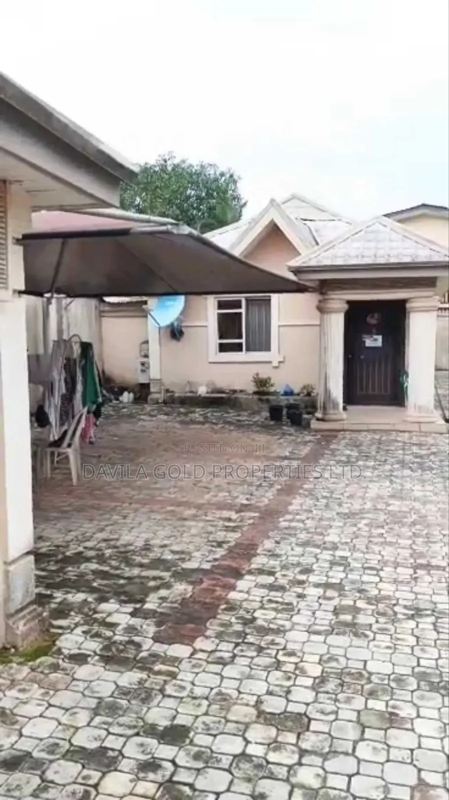 12bdrm Block of Flats in Benin City for sale in Benin City