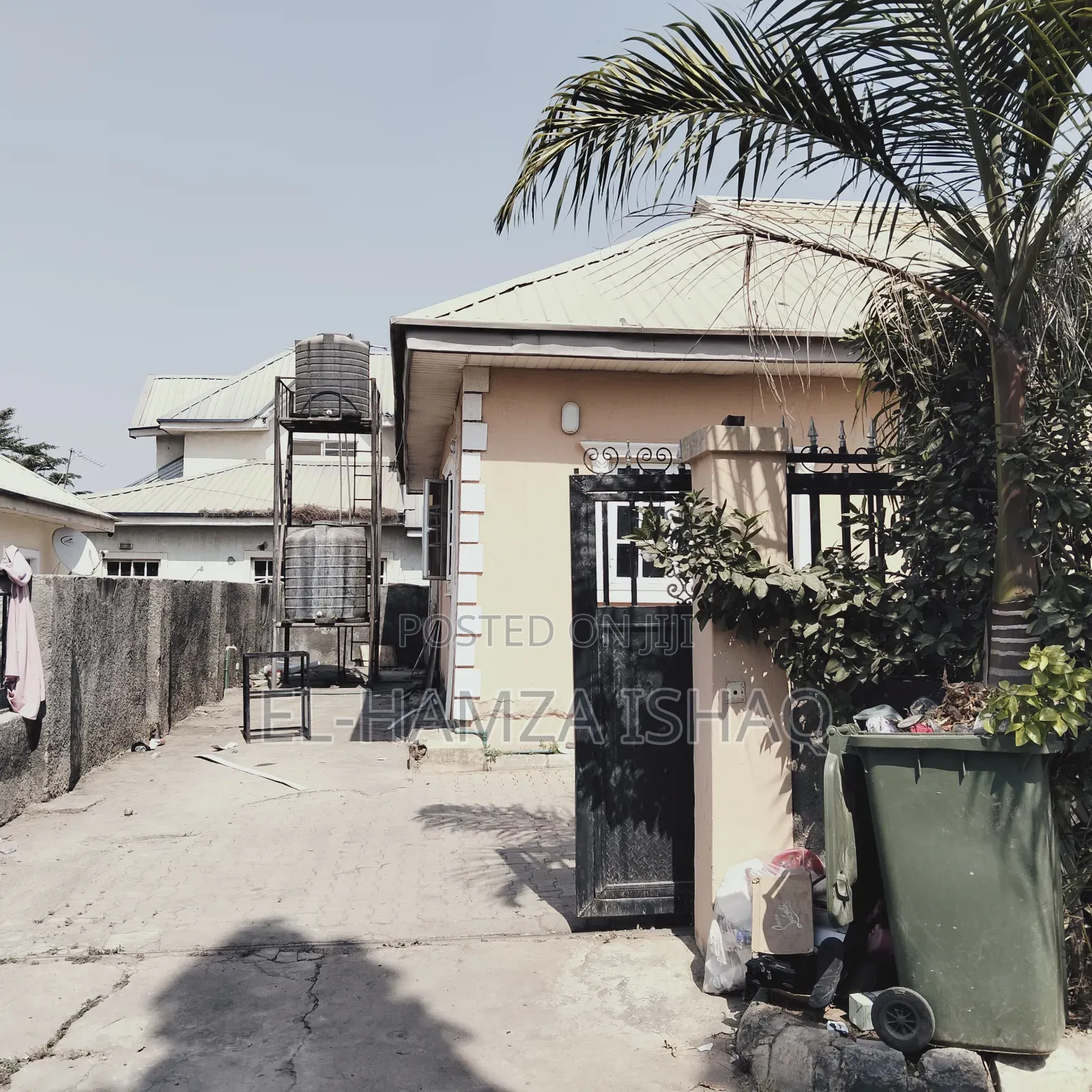 4bdrm Bungalow in Palm Hight, Lugbe District for sale in Lugbe District